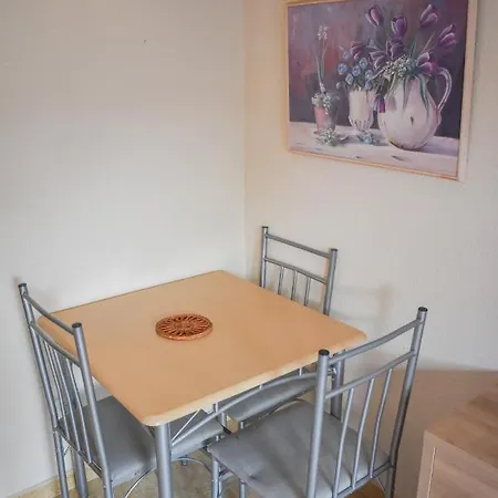 Apartamento Cozy Tourist Bungalow *