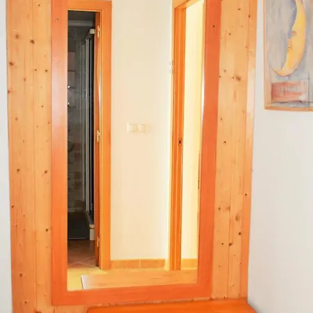 Cozy Tourist Bungalow Apartamento *