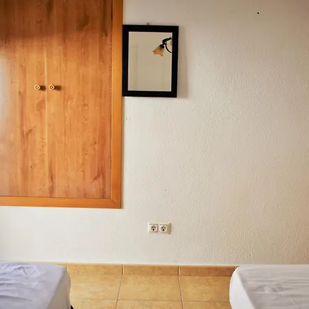 Cozy Tourist Bungalow Apartamento Benidorm