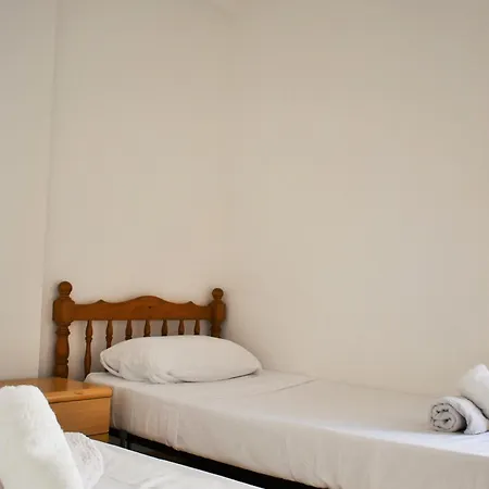 Cozy Tourist Bungalow Apartamento *